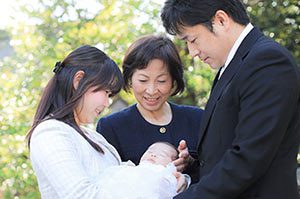 お宮参りの着物レンタルはハピリィがおすすめ!ママ必見