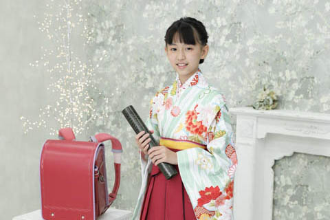 小学校の卒業式で袴はおかしい？