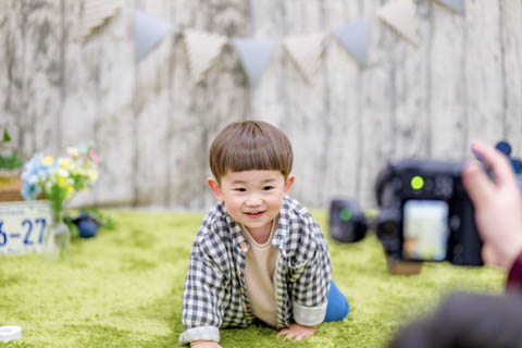 3歳のバースデーフォトはスタジオ撮影もおすすめ