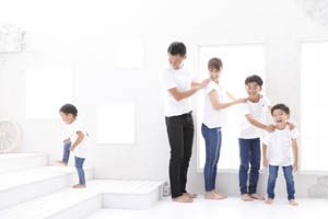 家族写真におすすめのリンクコーデって？季節別のポイントなど