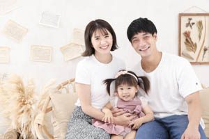 おしゃれな家族写真を撮るには？服装・場所などを解説