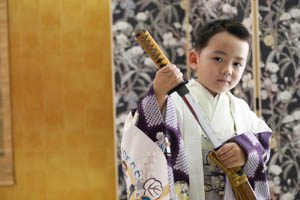【3歳・男の子】七五三の着物の選び方は?準備・必要なものも解説