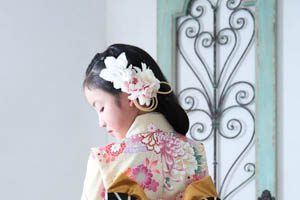 【7歳・七五三の髪型】編み込みアレンジの魅力を紹介